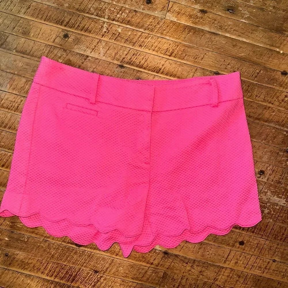 Loft scalloped hem bright pink 4” preppy chino 4 shorts